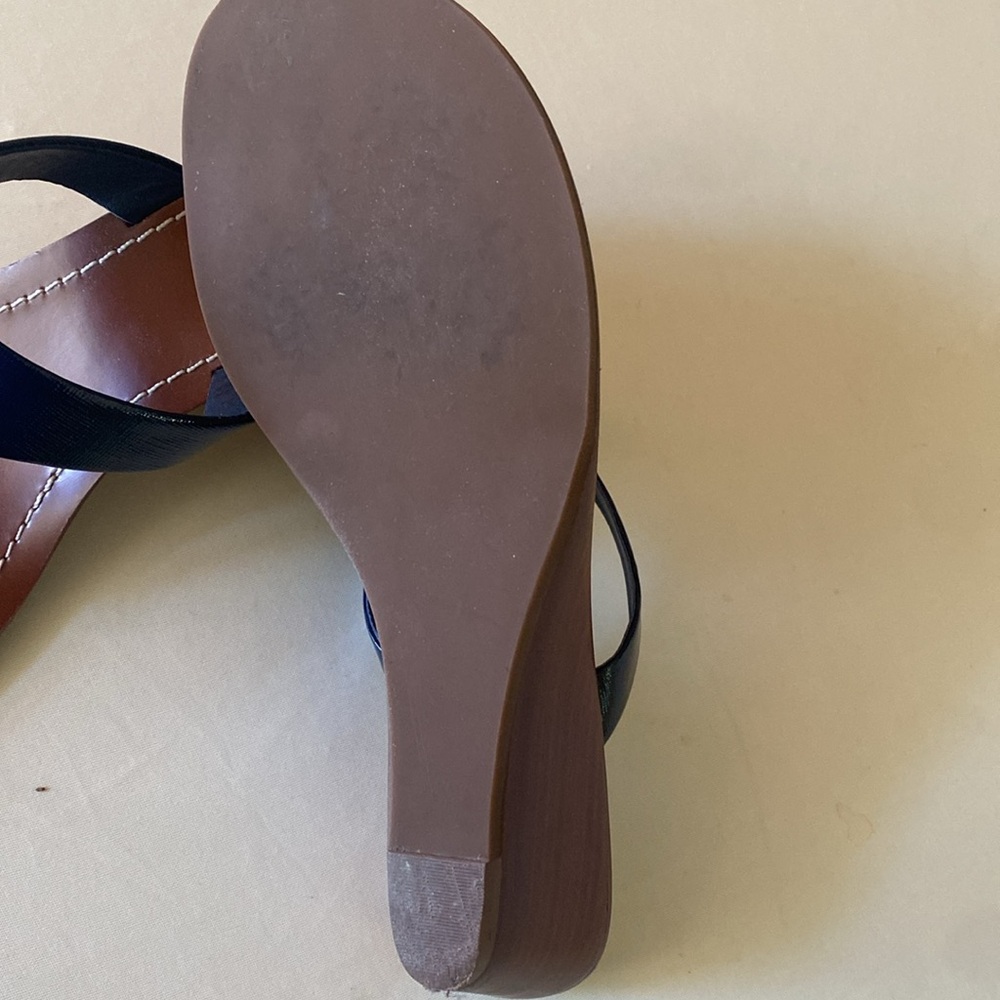 Tory Burch Sandals - Picture 4 of 6